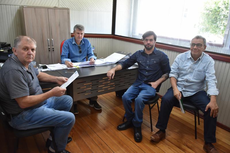 Comissão de Finanças e Orçamento analisa três projetos relacionados a incentivos fiscais e tributos municipais